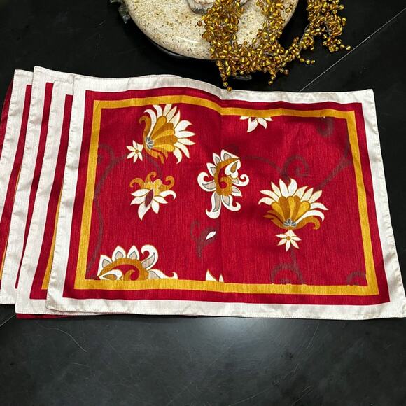 NEW Z Gallerie Silk Blend Floral Rectangular Placemats 20”x14” Set 4 Cranberry - Picture 2 of 16
